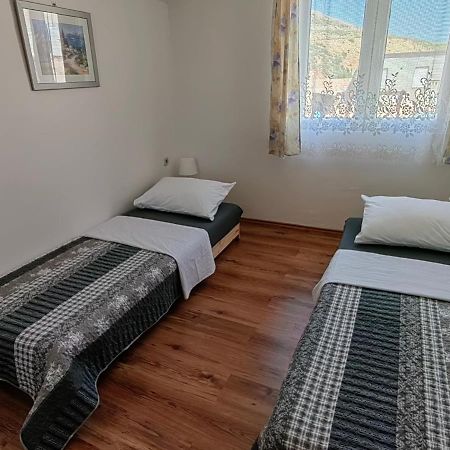 Family Apartments Grguric Pag Town Εξωτερικό φωτογραφία