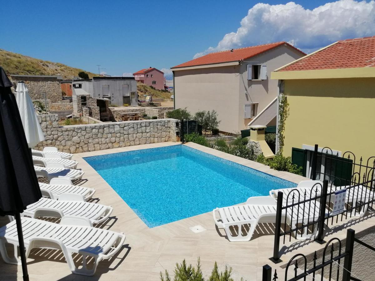 Family Apartments Grguric Pag Town Εξωτερικό φωτογραφία