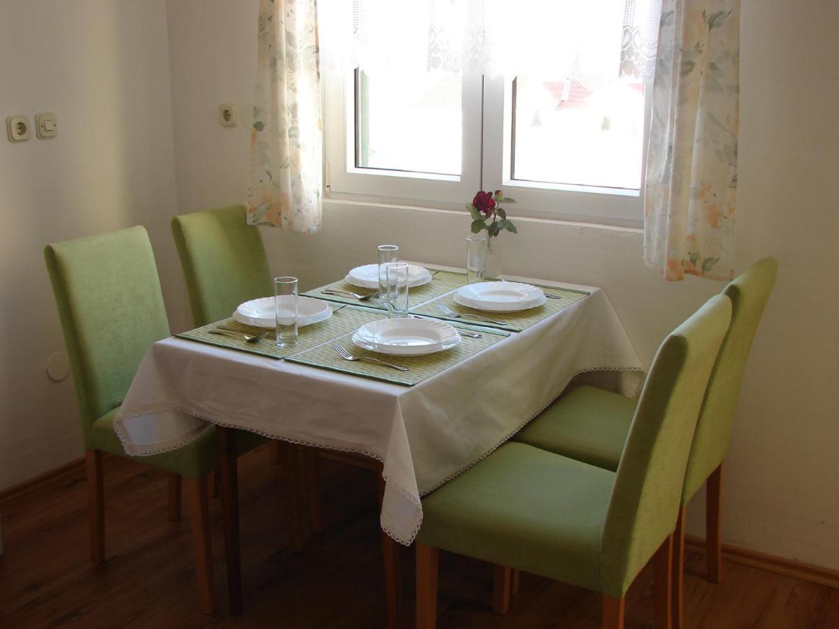 Family Apartments Grguric Pag Town Εξωτερικό φωτογραφία